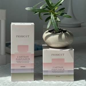 Cutie de parfum de eleganță pastelată
